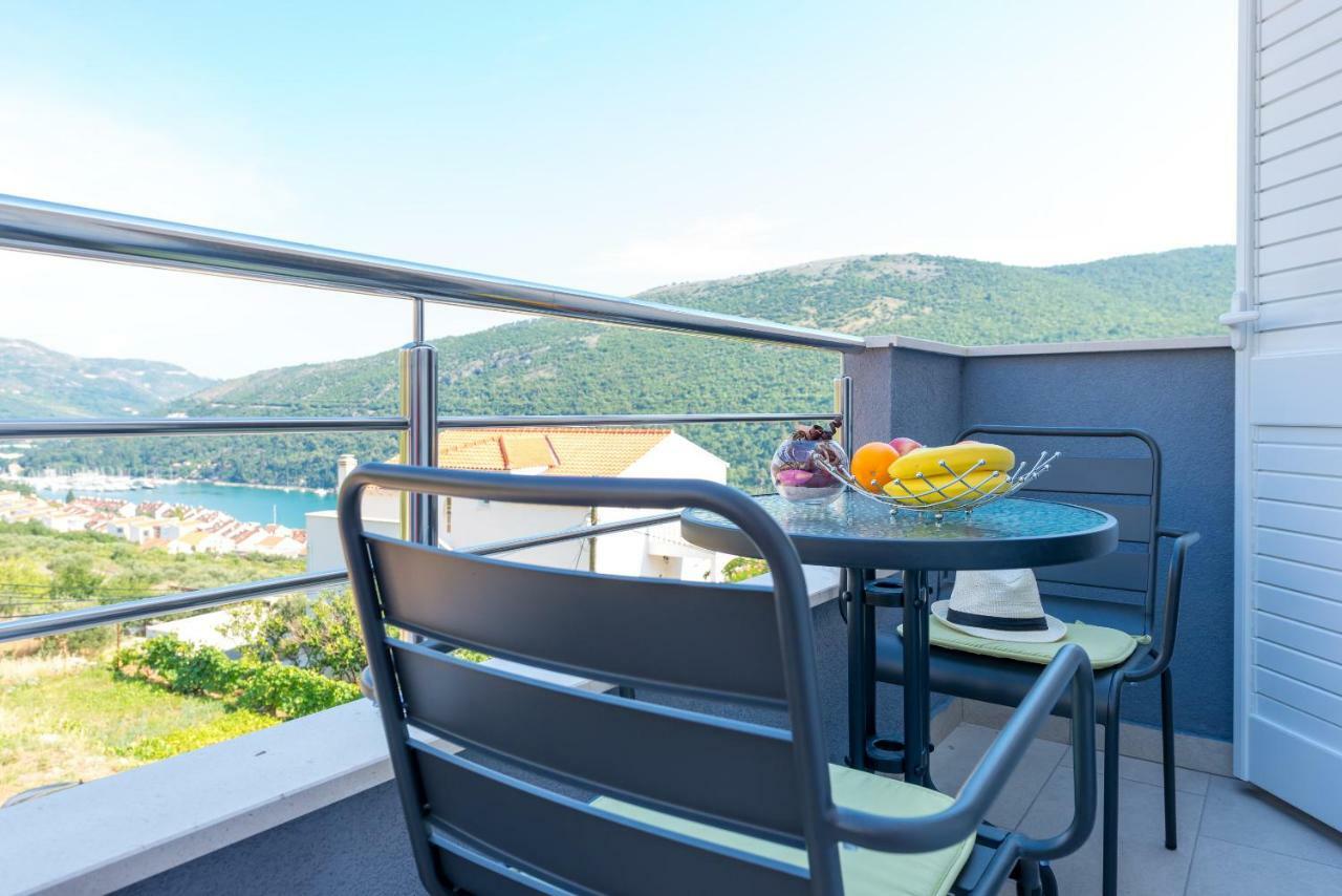 Guesthouse Pezo Mokošica Eksteriør billede